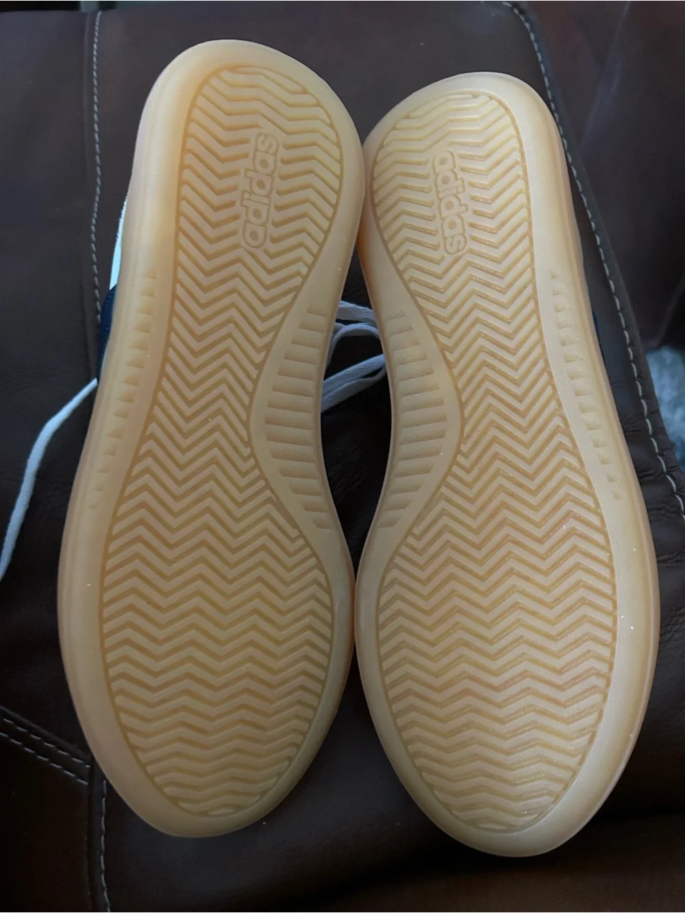adidas Men’s Cream and Navy Retro Running Sneakers